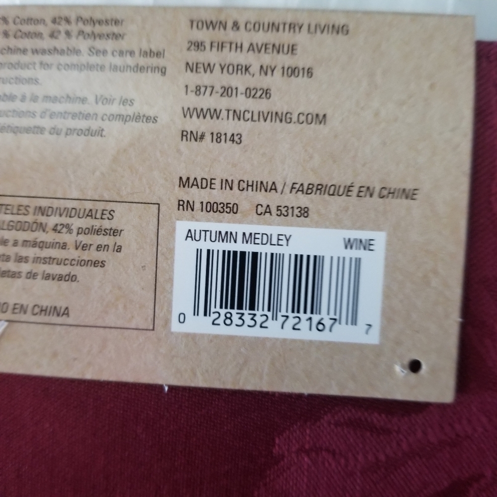 Autumn Medley Damask Placemats in Wine Bundle of 4 New - Picture 2 of 2